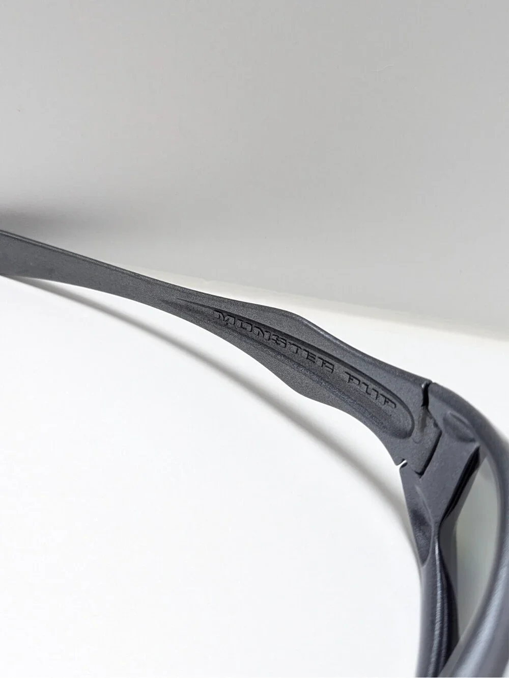 Oakley Monster Pup Blue Lens Polished Grey Silver Wrap Men’s Sport Sunglasses